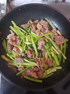 Hình của món Thịt bò xào cần tây.