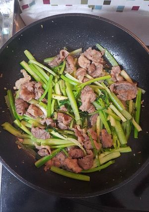 Hình của món Thịt bò xào cần tây.