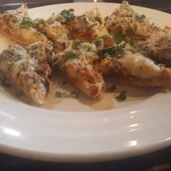 A picture of Paneer cheese garlic bread.