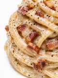 Fake Gricia Cremosa con Feta Greca e Guanciale