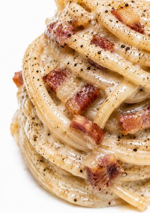 Foto di Fake Gricia Cremosa con Feta Greca e Guanciale
