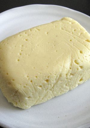 A picture of Ancient Japan’s Cheese ‘So’.