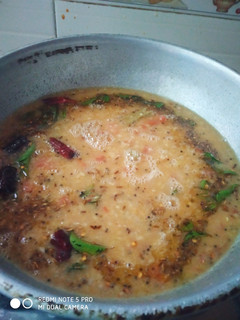 டிஃபன் சாம்பார் (Tiffen sambar recipe in tamil) செய்முறை முக்கிய புகைப்படம்