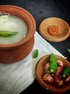 பழைய சாதம்(palaiya saadam recipe in tamil) செய்முறை முக்கிய புகைப்படம்