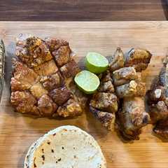 Una foto de Chicharrón de cerdo a la parrilla