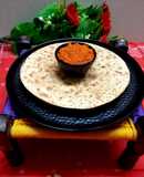 Dry garlic peanut chutney with khakhra (homemade)