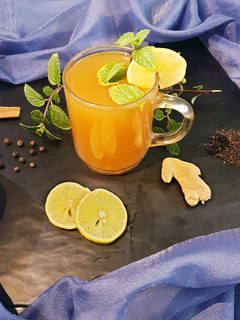 હર્બલ ટી (Herbal tea recipe in Gujarati) રેસીપી મુખ્ય ફોટો