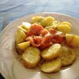 Papas con salmón ahumado