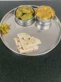 Stuffed Parwal Besan wali (with Aloo ki sabji Mirchi Tapori and Garma Garam Phulke)