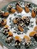 Spicchi di mandarini coperti di cioccolato. 🍊