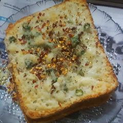 A picture of Cheese garlic toast.