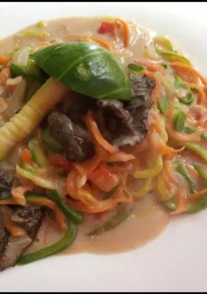 Una foto de Falso spaghetti con salsa de hongos: rápido y fácil!