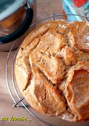 Une photo de Pain cocotte au levain au Cook Expert