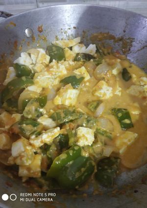A picture of Creamy Cheese Chilli.