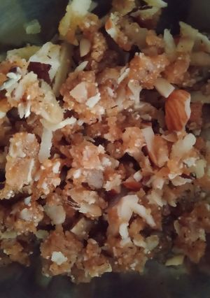 કાચો ગુંદર(Kacho gundar recipe in Gujarati) રેસીપી મુખ્ય ફોટો