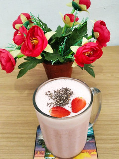 Foto resep Strawberry oat smoothies