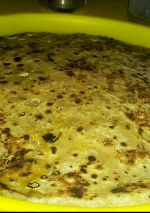 A picture of Aloo parantha.