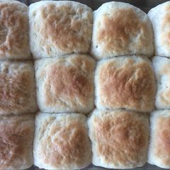A picture of Grandma's Hot Rolls.