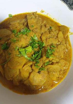 कच्चे केले की सब्जी (kacche kele ki sabzi recipe in hindi) रेसिपी मुख्य फोटो