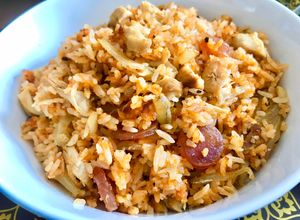 Hình của món Cơm chiên lạp xưởng cá khô gà xé.