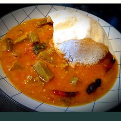 A picture of Okra sambar.