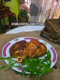 Ayam goreng kari pedas
