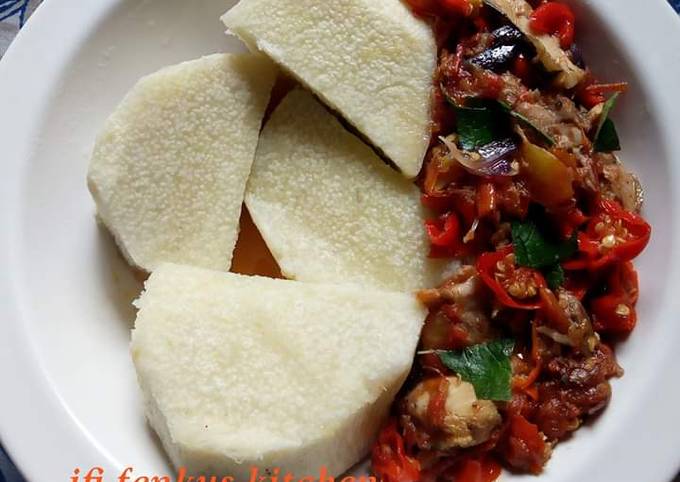 Recipe of Homemade Boiled yam and fish sauce