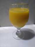 Smoothie de mango en almíbar y duraznos maduros