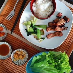A picture of Grilled Korean bbq wraps.