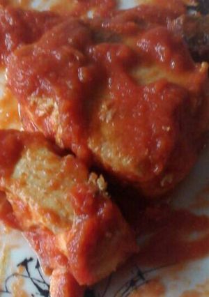 Una foto de Atún con tomate