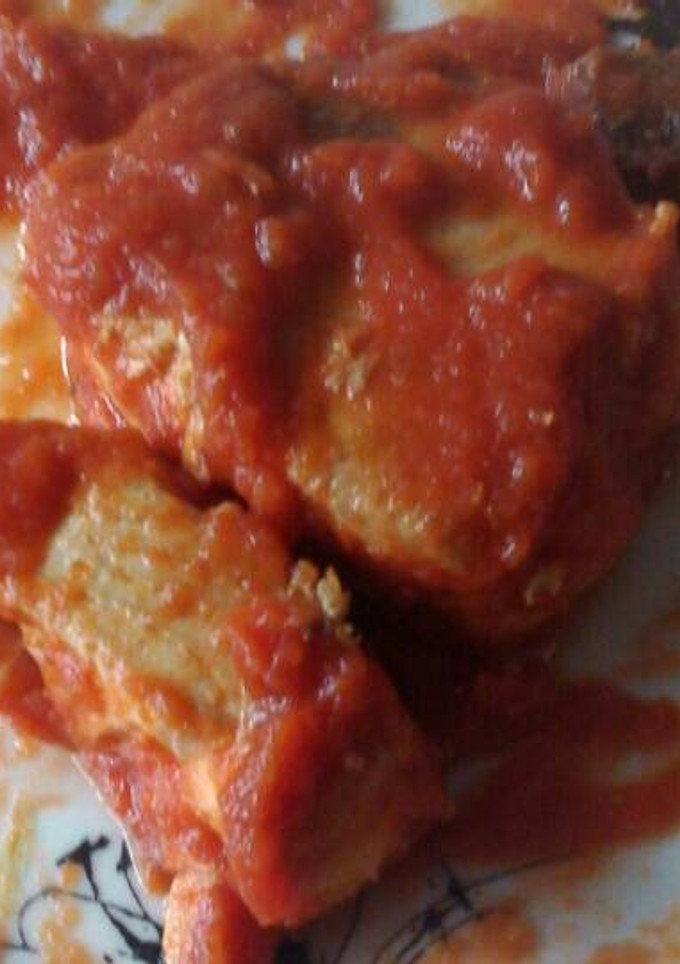 Una foto de Atún con tomate