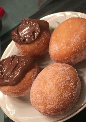 A picture of Donuts.