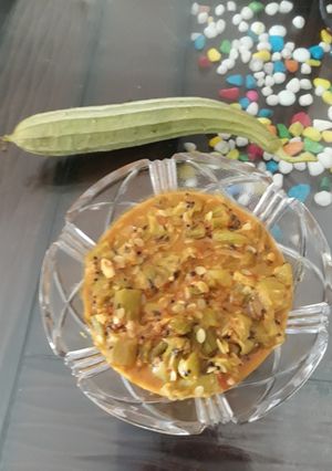 A picture of Ridged gourd curry.