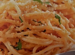 Zdjęcie przepisu Spaghetti z tuńczykiem (Książka Thermomix).