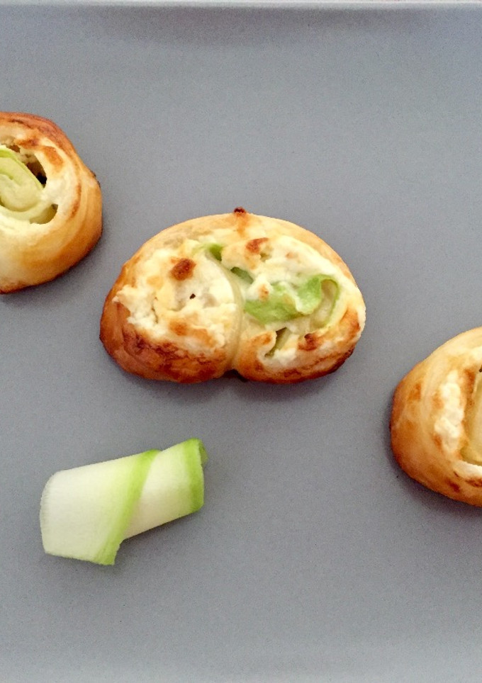 Una foto de Palmeras de queso crema y calabacín