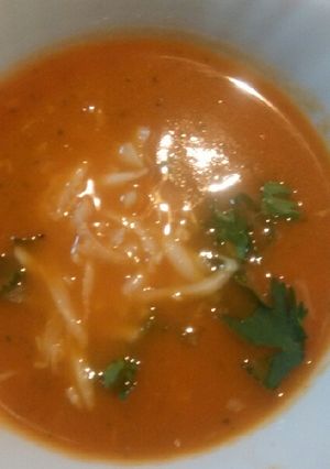 A picture of Cheesy Tomato Soup.