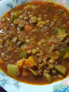 Una foto de Lentejas con verduras
