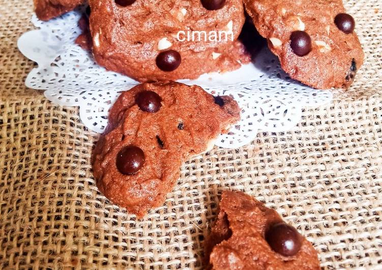 Chococolate almond cookies