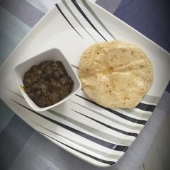 A picture of Black chane.