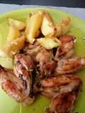 Ali di pollo con patate al forno😋🍗🍟