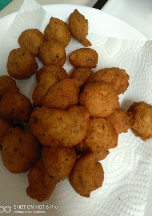A picture of Bhajiyas #4weekchallenge.