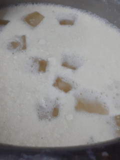 मलाई केसर दूध (Malai kesar doodh recipe in hindi) रेसिपी मुख्य फोटो