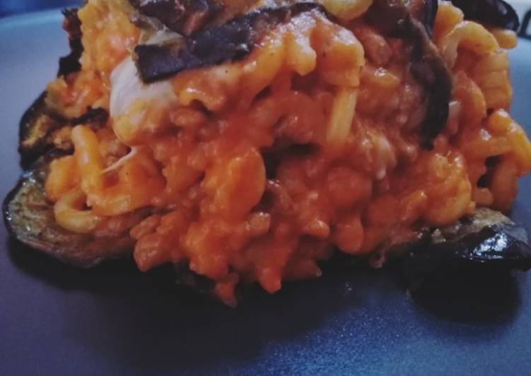 Anelletti siciliani al ragù con melanzane al forno