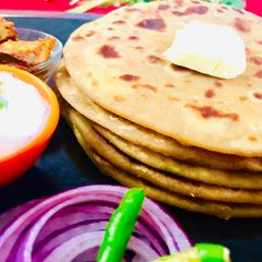 A picture of Aloo paratha.