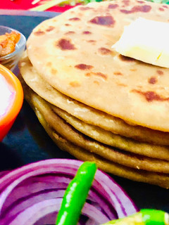 A picture of Aloo paratha.