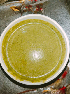 हरी चटनी (Hari chutney recipe in hindi) रेसिपी मुख्य फोटो