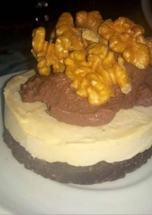 Una foto de Cheesecake de Mantequilla de Maní Keto (sin horno)