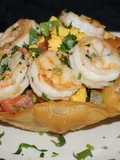 SOMBREROS CON ENSALADAS DE POROTOS NEGROS Y CAMARONES AL AJILLO. JON STYLE