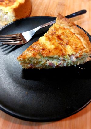 Una foto de Pastel de puerro con bacon