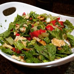 A picture of Fattoush.